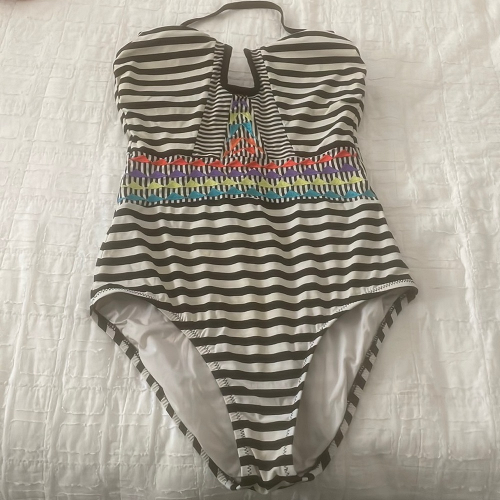 Nanette lepore one piece strapless padded swimsuit